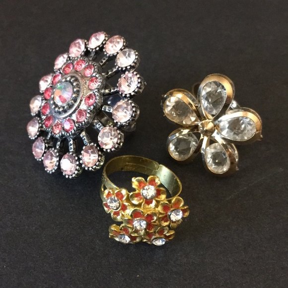 Set of 3 Rhinestone Fashion Rings - Picture 12 of 12